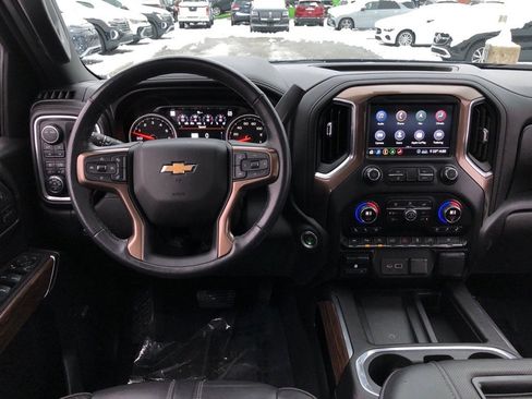 Used 2020 Chevrolet Silverado 1500 High Country w/ Technology Package image 18