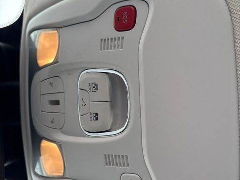 Used 2022 Jeep Renegade Trailhawk w/ Sun/Sound Group AWD/4WD image 44