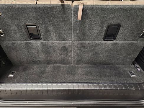 Used 2023 Lexus GX 460 Premium w/ Premium Package image 55