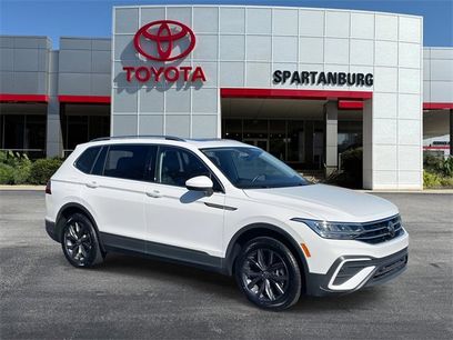 Used 2022 Volkswagen Tiguan SE