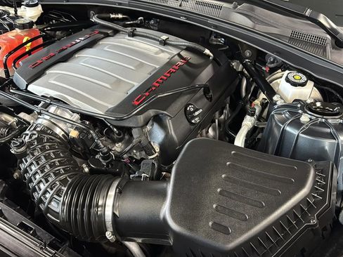 Used 2022 Chevrolet Camaro LT w/ Technology Package image 43