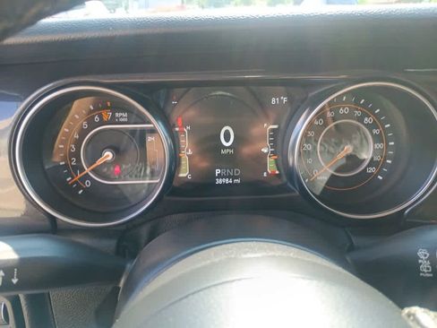 Used 2021 Jeep Wrangler Unlimited Sport AWD/4WD image 14