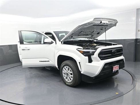 New 2026 Toyota Tacoma SR5 image 35