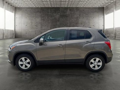 Used 2020 Chevrolet Trax LS w/ Tint and Cruise Package FWD image 8