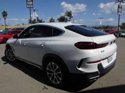 Used 2022 BMW X6 xDrive40i w/ Premium Package AWD/4WD image 5