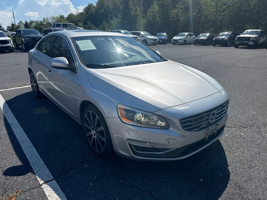 Used 2015 Volvo S60 T5 Platinum FWD image 1