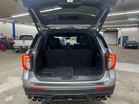 Used 2022 Ford Explorer ST w/ Equipment Group 401A image 12