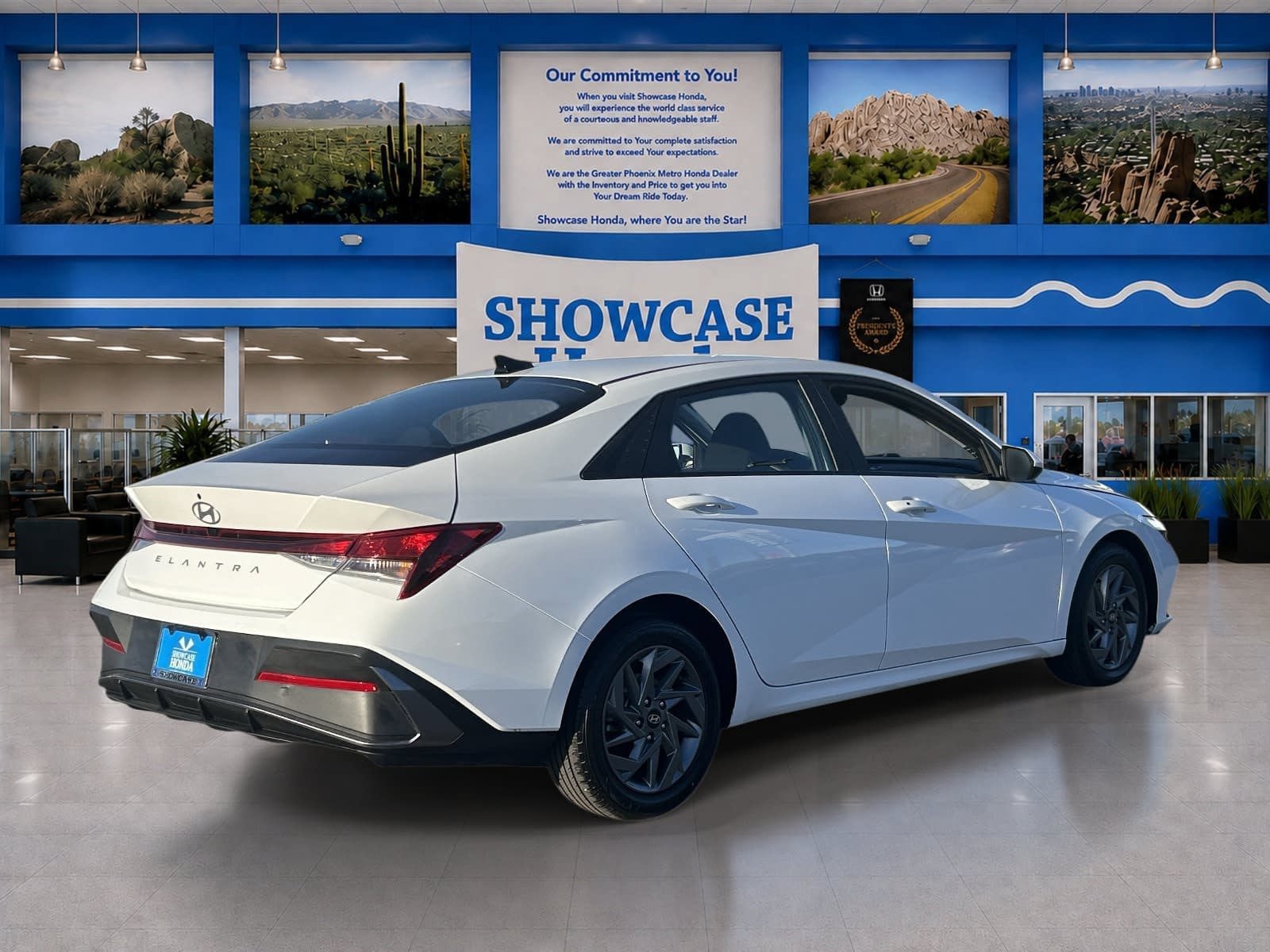 Used 2024 Hyundai Elantra SEL FWD image 10