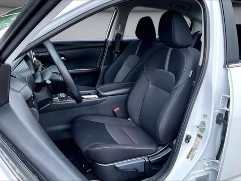 Used 2023 Nissan Sentra SV FWD image 20