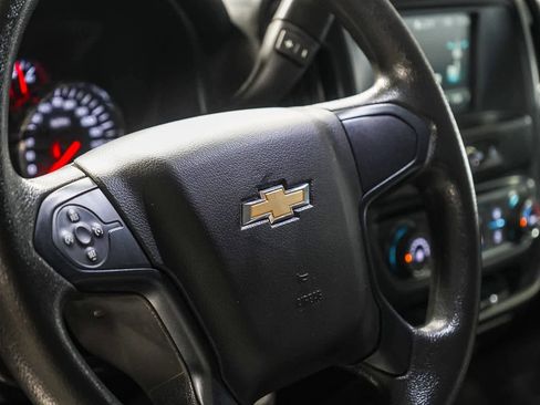 Used 2018 Chevrolet Silverado 1500 Custom w/ Custom Convenience Package image 20