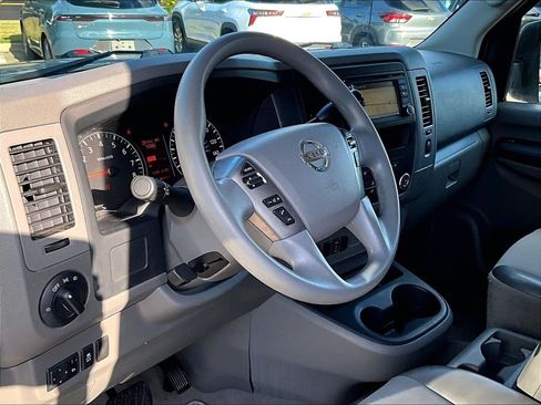 Used 2019 Nissan NV 3500 SV w/ Navigation Package RWD image 8