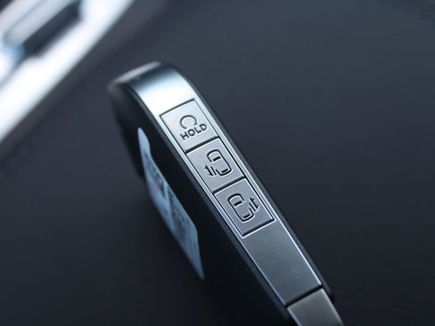 New 2026 Kia Carnival SX w/ SX Dark Edition Package image 17