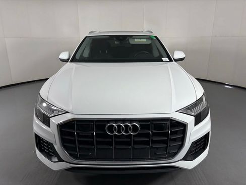 Used 2023 Audi Q8 Premium AWD/4WD image 3