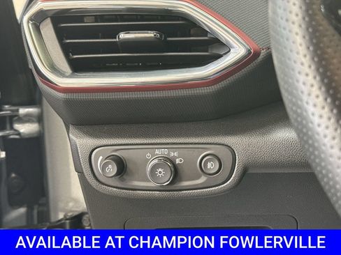 Used 2023 Chevrolet TrailBlazer RS w/ Convenience Package FWD image 18