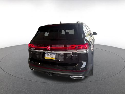 Used 2025 Volkswagen Atlas SE image 20