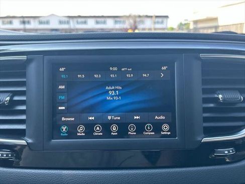 Certified 2020 Chrysler Pacifica Touring FWD image 22