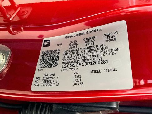 Used 2023 Chevrolet Colorado LT RWD image 8