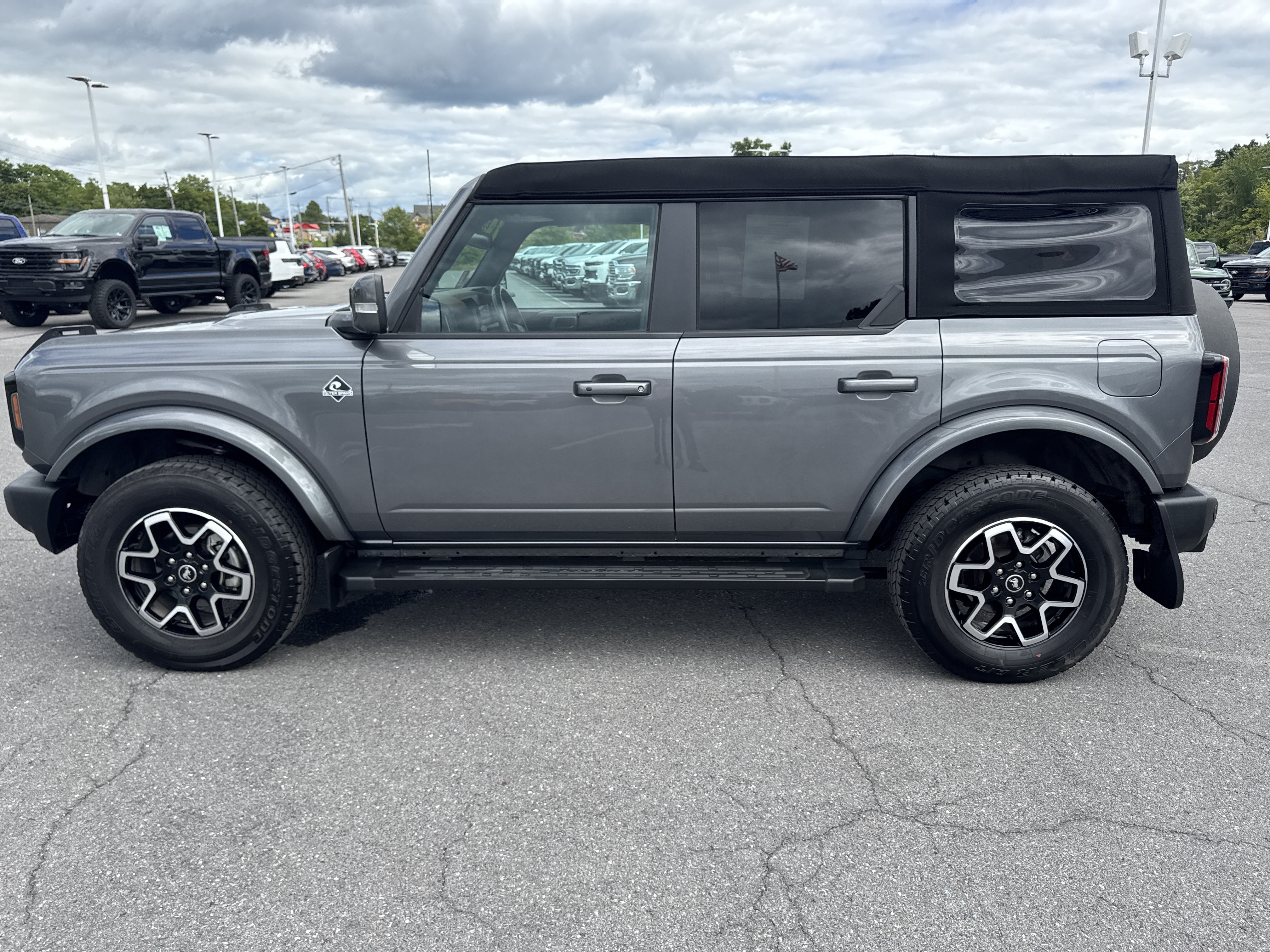 Used 2024 Ford Bronco Outer Banks AWD/4WD image 7