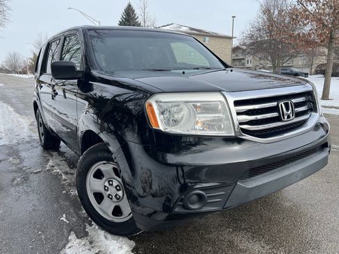 Used 2015 Honda Pilot LX image 1