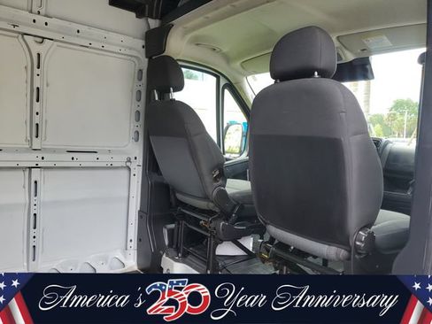 Used 2023 RAM ProMaster 2500 FWD image 12
