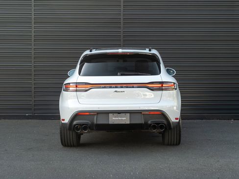 Certified 2026 Porsche Macan image 7