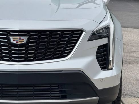 Used 2019 Cadillac XT4 Premium Luxury FWD image 10