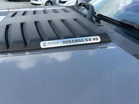 Used 2014 GMC Sierra 2500 Denali w/ Suspension Package, Off-Road image 6