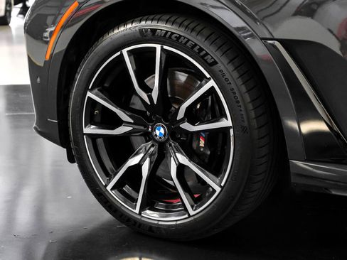 Used 2021 BMW X7 xDrive40i w/ M Sport Package image 56