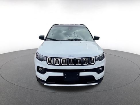 Used 2025 Jeep Compass Limited image 6