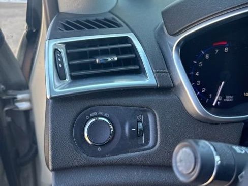 Certified 2015 Cadillac SRX Base 4D Sport Utility image 16