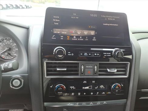 Used 2024 Nissan Armada SL w/ Midnight Edition Package image 10