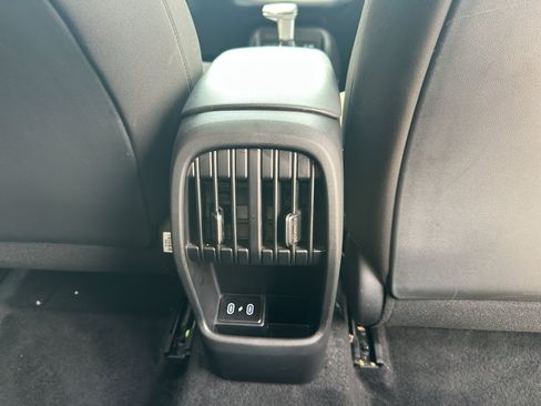 Used 2025 Hyundai Kona SEL AWD/4WD image 30