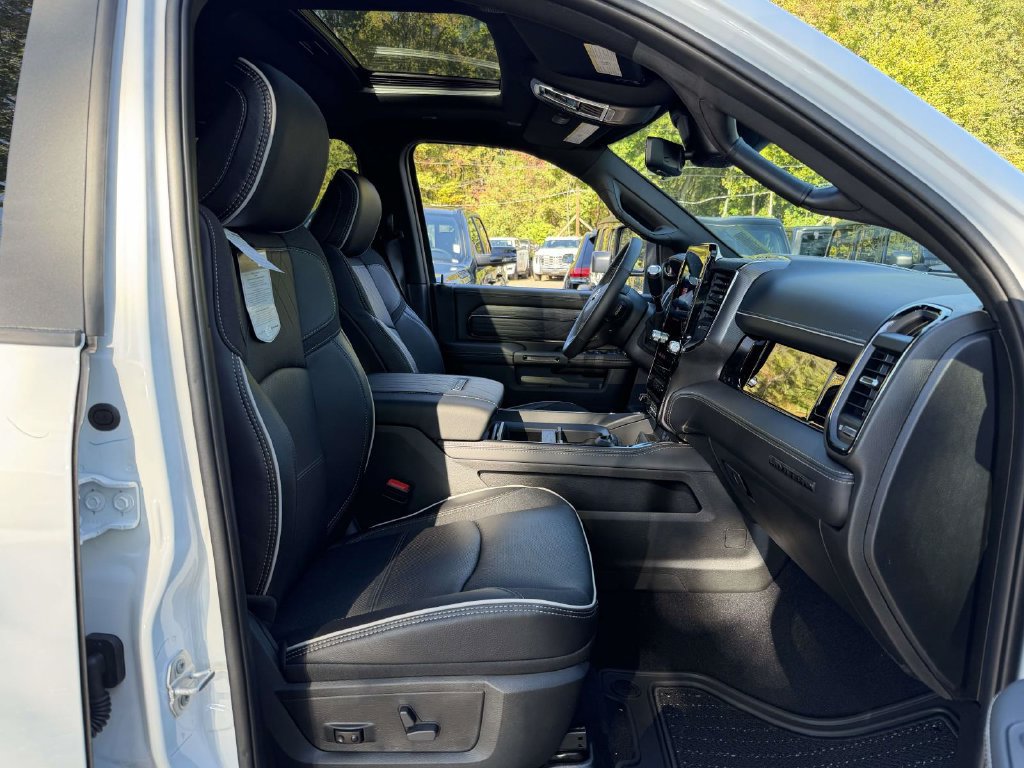New 2027 RAM 3500 Limited AWD/4WD image 9