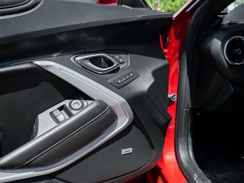 Used 2016 Chevrolet Camaro SS RWD image 26