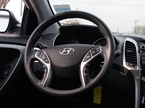 Used 2016 Hyundai Elantra GT image 8