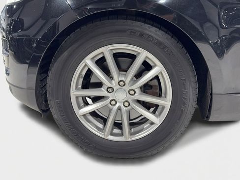 Used 2017 Land Rover Range Rover Sport SE image 35