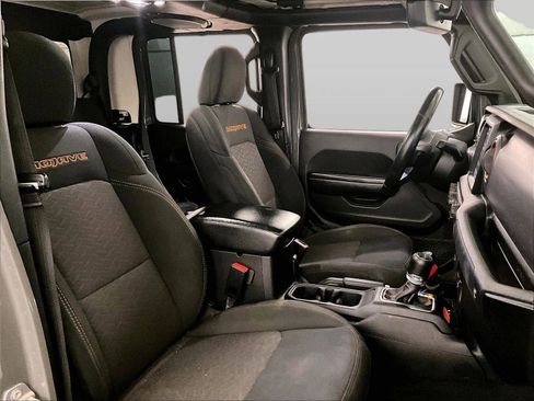 Used 2021 Jeep Gladiator Mojave image 7
