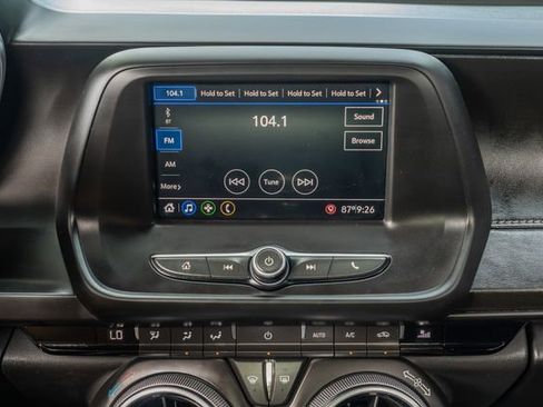 Used 2020 Chevrolet Camaro LT image 26