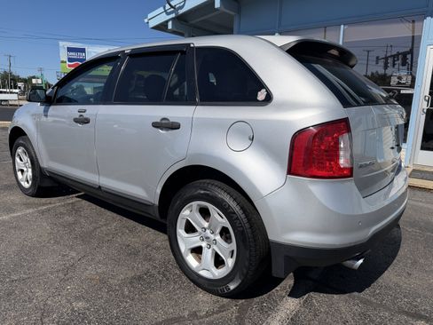 Used 2014 Ford Edge SE w/ Equipment Group 101A AWD/4WD image 3