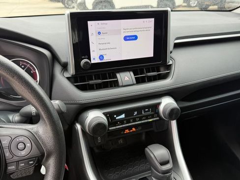 Used 2023 Toyota RAV4 LE FWD image 17