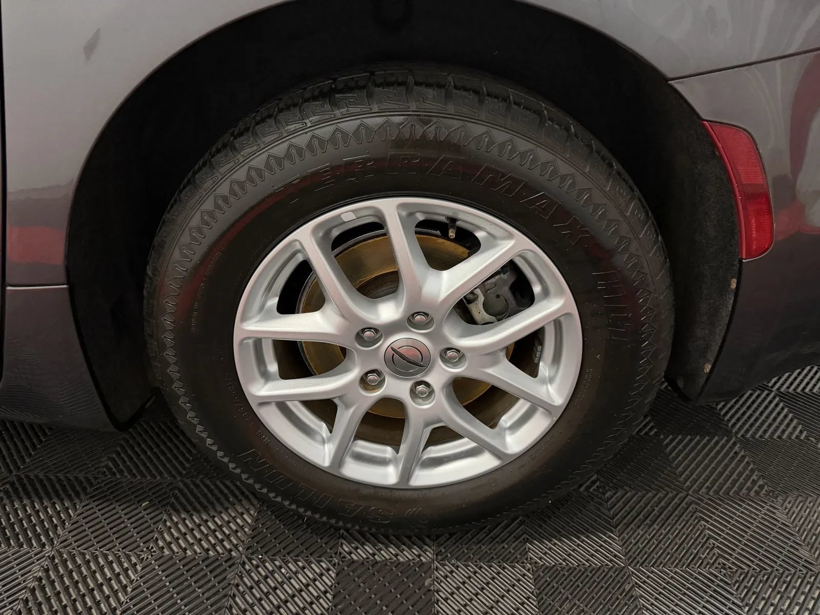 Used 2021 Chrysler Pacifica Touring-L FWD image 12