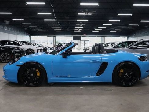 Used 2019 Porsche 718 Boxster RWD image 4