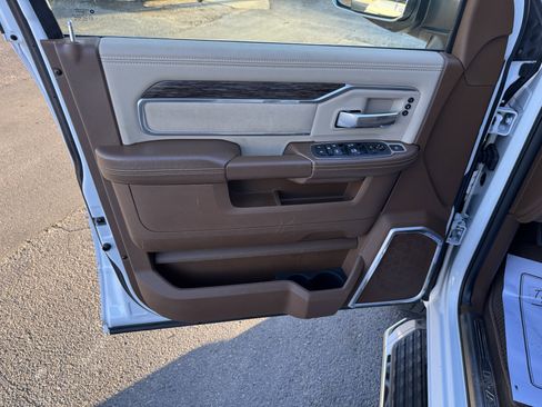 Used 2021 RAM 2500 Laramie image 7