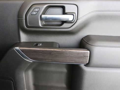 Used 2023 Chevrolet Silverado 2500 LTZ w/ LTZ Plus Package image 38