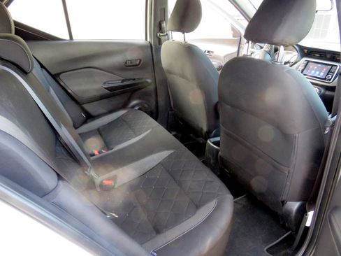 Used 2020 Nissan Kicks S image 23