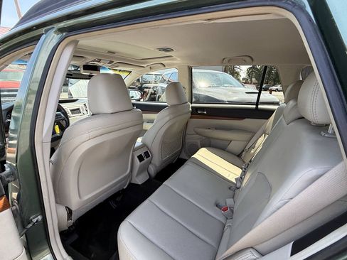 Used 2013 Subaru Outback 2.5i Limited w/ Moonroof Pkg AWD/4WD image 20