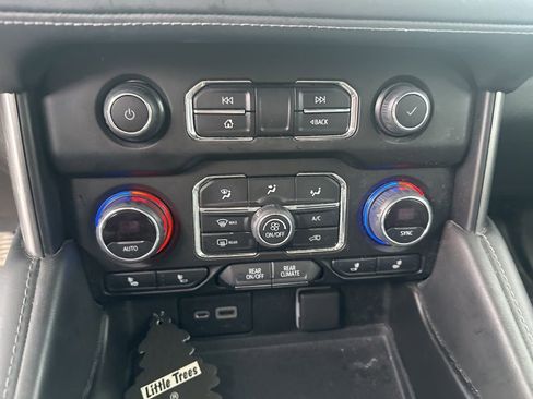 Used 2022 Chevrolet Tahoe LT image 8