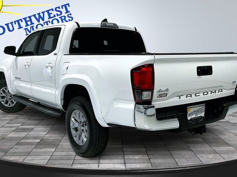 Used 2019 Toyota Tacoma SR5 image 4