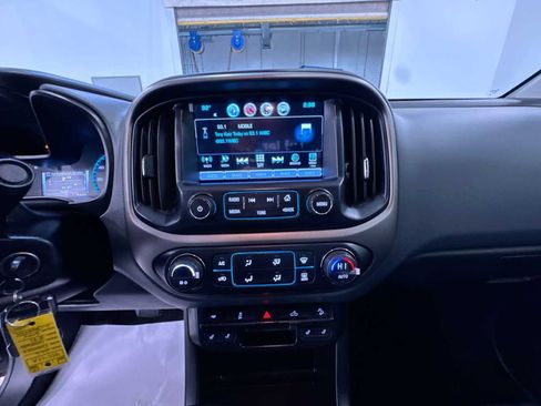 Used 2016 Chevrolet Colorado Z71 image 23