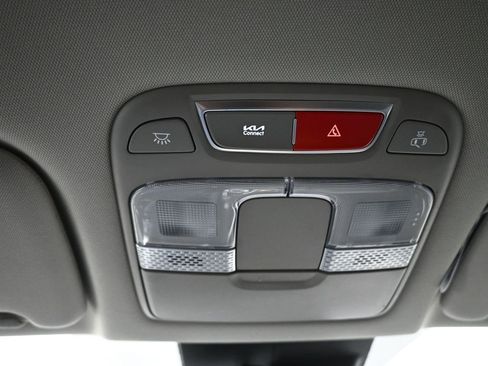 Certified 2023 Kia Telluride S image 17